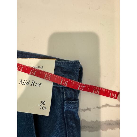 NWT Abercrombie & Fitch Mid-Rise Jeans Size 30 / 10 Regular - Picture 5 of 9